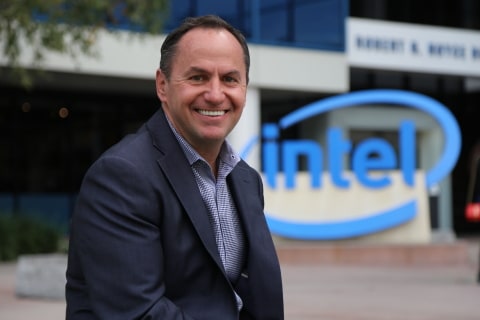 Bob Swan，2020年Intel出售NAND业务时的首席执行官；历史照片。
